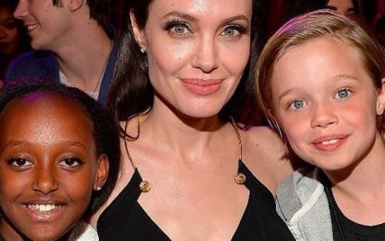 Обеспокоенные родители Джоли и Питт наняли специалиста из-за желания дочери сменить пол