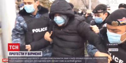 Из-за поражения в войне за Нагорный Карабах в Армении требуют отставки премьер-министра