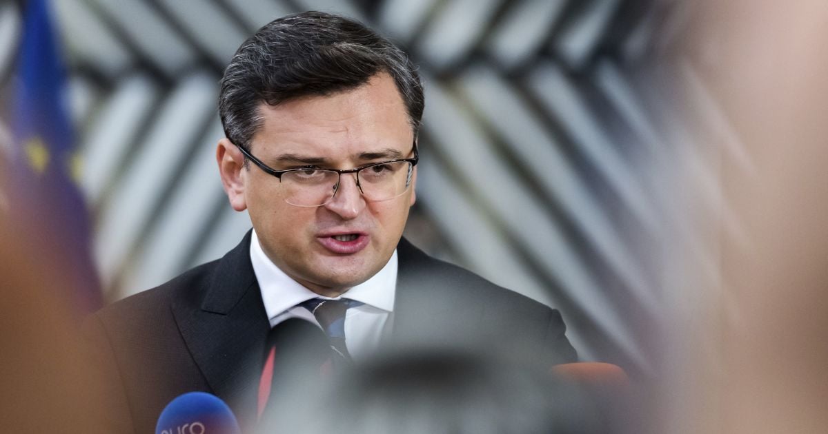 Кулеба: Не варто спалювати всі мости з Білоруссю, але необхідно проявляти обережність під час спілкування з Лукашенком