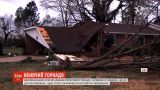 Американским штатом Алабама прокатилось торнадо