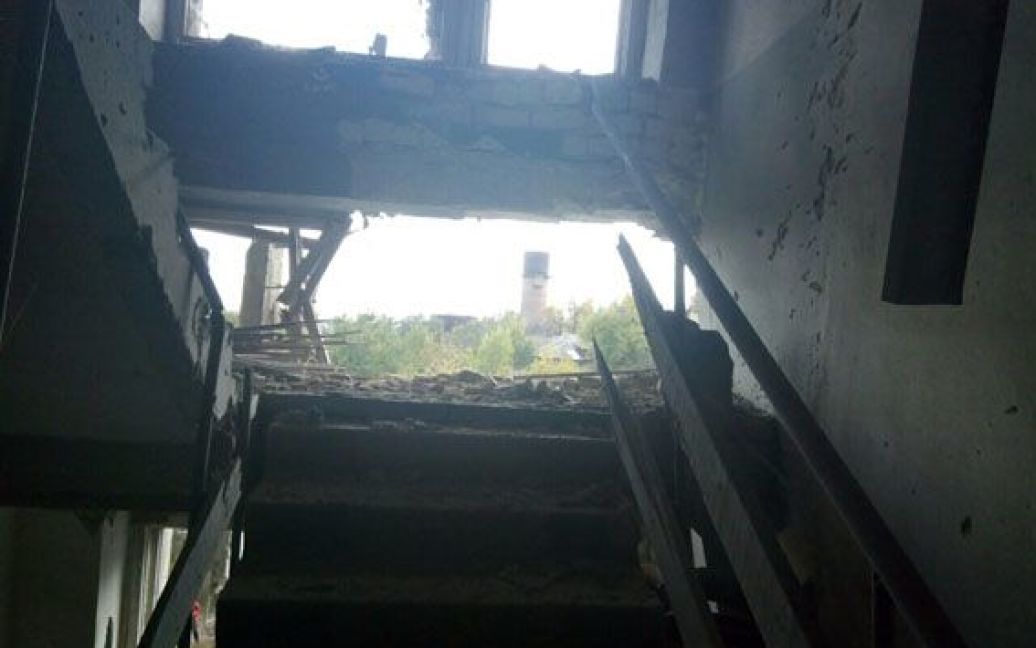 Последствия обстрелов со стороны боевиков. / © Департамент коммуникации Нацполиции Украины