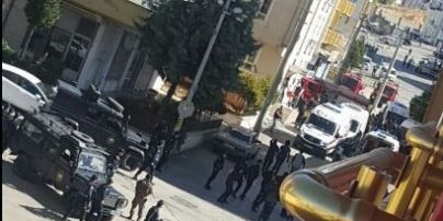 У великому місті Туреччини терорист-смертник підірвав себе, аби не здаватись поліції