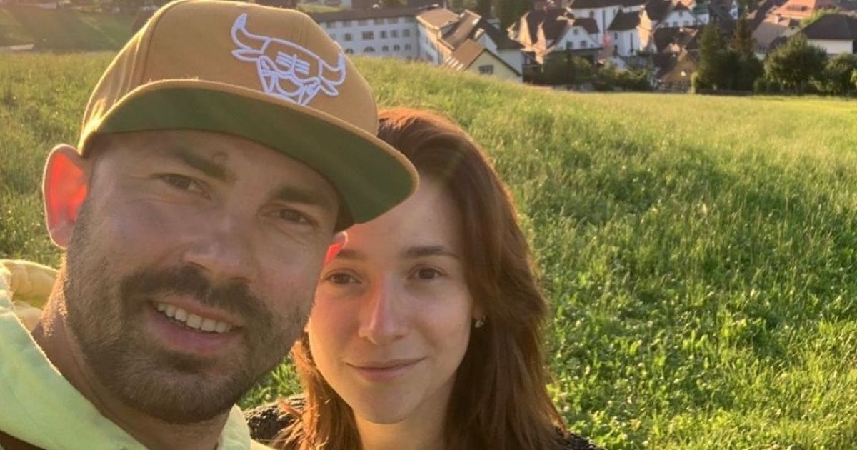 Андрій Бєдняков з дружиною