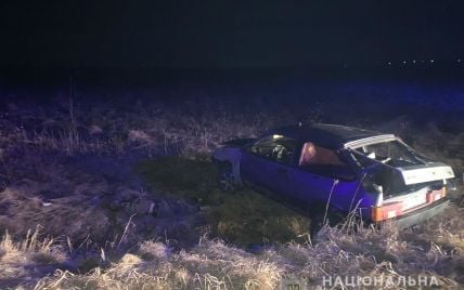 У Львівській області автомобіль злетів у кювет: водій помер (фото)