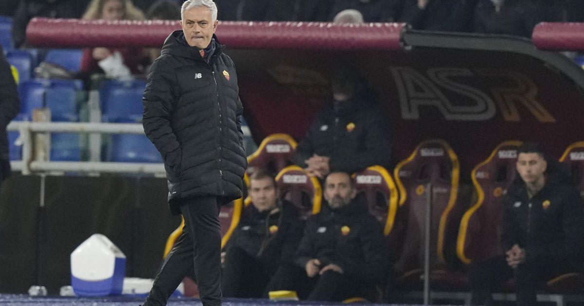 Моуринью захотел сделать подарок фанату, у которого остановилось сердце во время матча Серии А