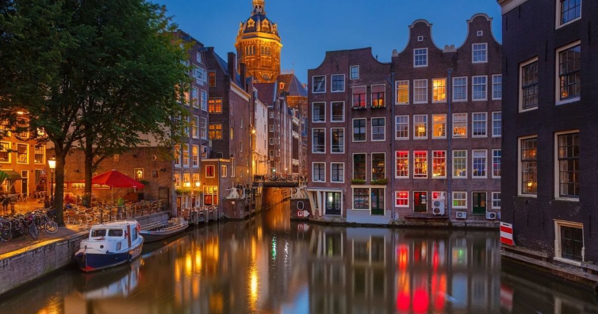 Амстердам запрет марихуана тор оружие даркнет