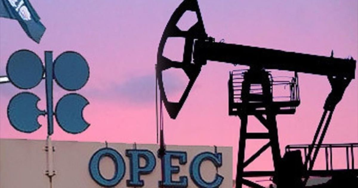 ОПЕК может помешать США, считают в Bloomberg