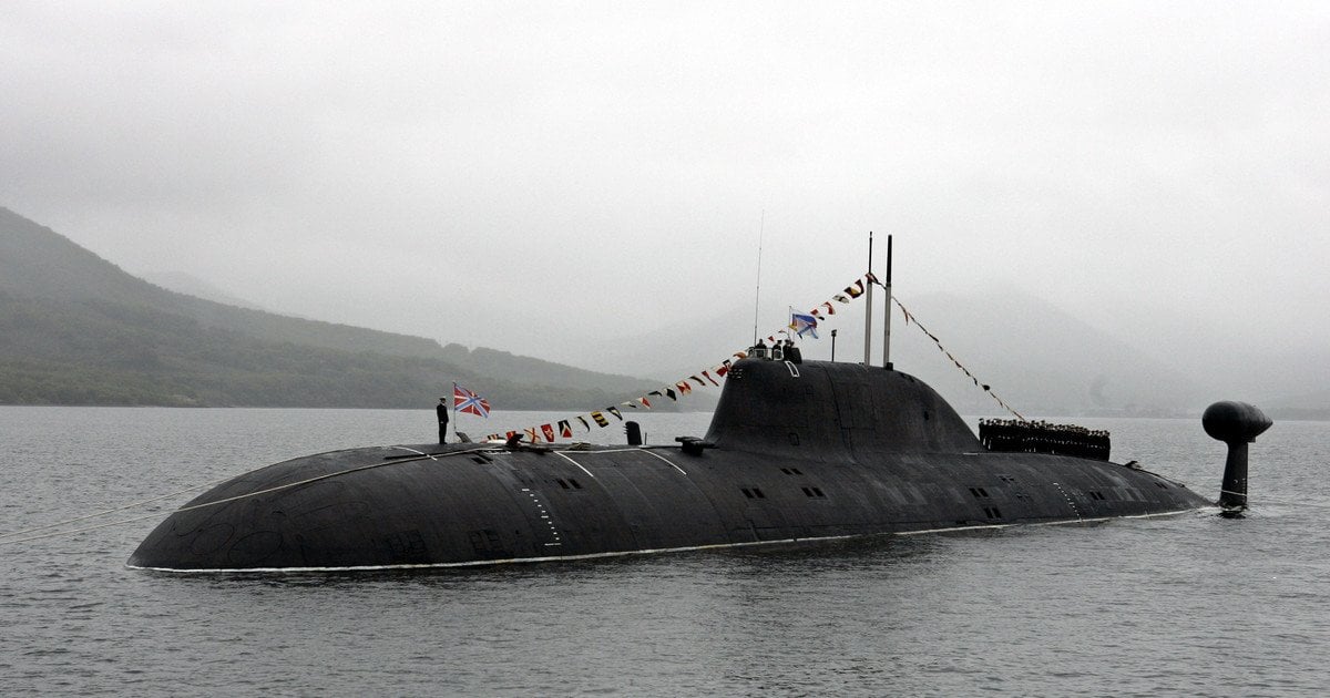 Російський атомний підводний човен класу «Щука» (назва НАТО: «Акула»)