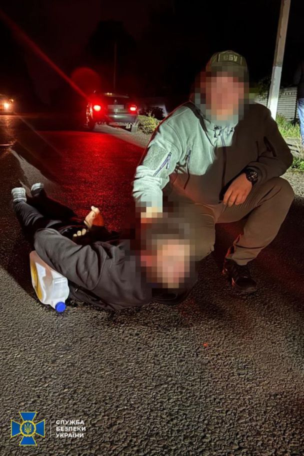 СБУ задержала поджигателей объектов "Укрзализныци" и "Укрпочты"/Фото: телеграм-канал СБУ