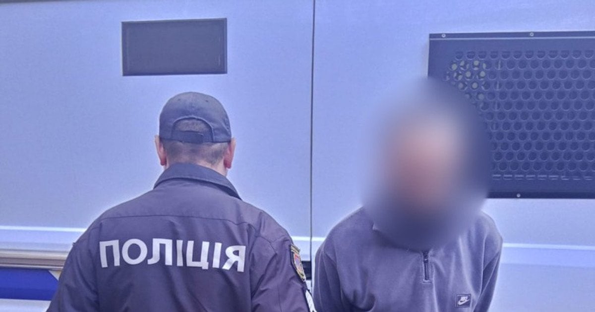 В Одесі заарештували чоловіка, який ґвалтував малолітню племінницю та знімав це на відео