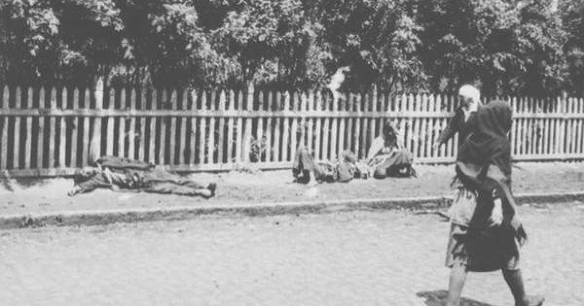 Украинские студенты накормили бельгийцев блюдами времен Голодомора