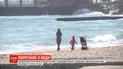 В Одессе ураганный ветер швырнул с пирса в море коляску с ребенком