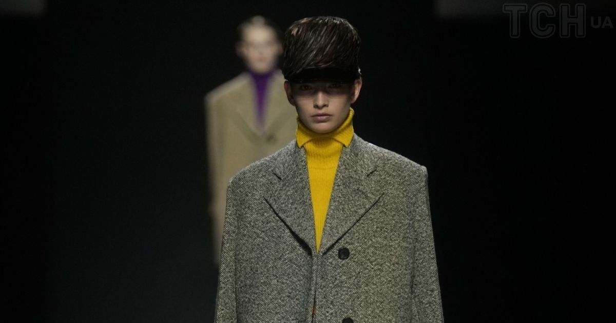 Показ коллекции бренда Prada осень-зима 2024-2025