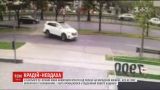 В Чили вор-неудачник украл новое авто, но так и не смог на нем скрыться