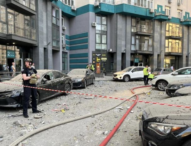 Ракетная атака на Киев ночью 24 июня унесла жизни двух человек. / © Полиция Киева / Facebook