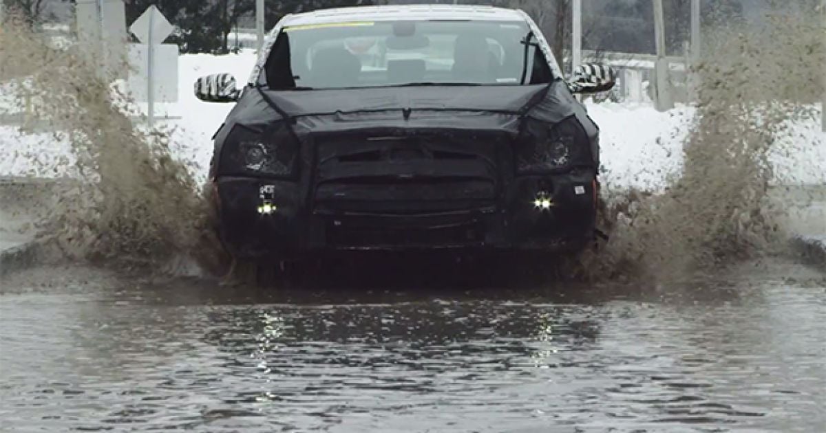 Новый Chevrolet Malibu подвергли жестким испытаниям (видео)