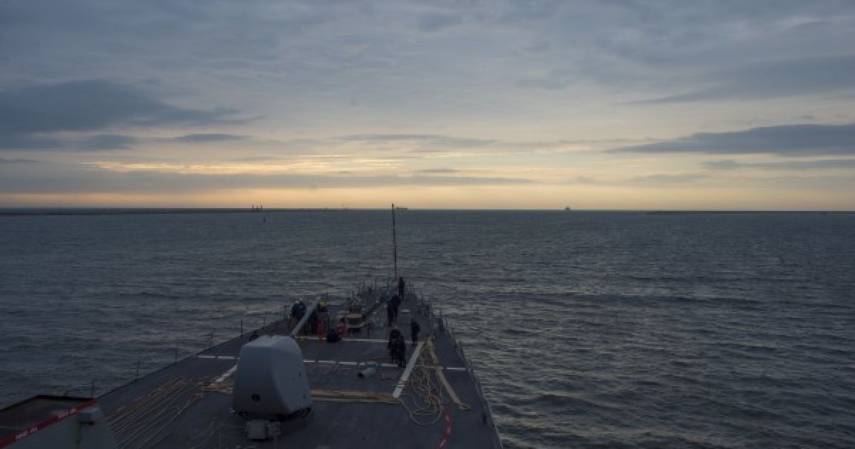 Эсминец США зайдет в Черное море