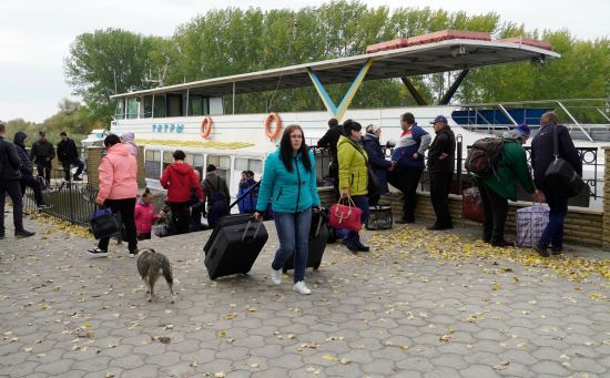 Влада закликала евакуюватися жителів Херсонської громади: деталі