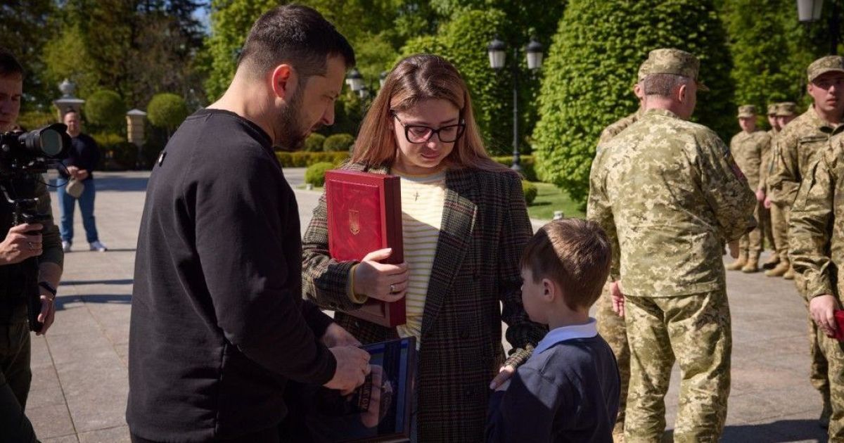 Президент Зеленський у зверненні 6 травня розповів про подарунок від доньки Героя України