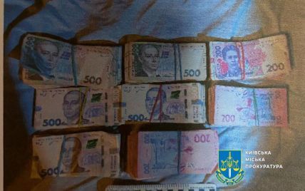 Напали на матір полоненого військового та викрали гроші: в Києві судили двох чоловіків