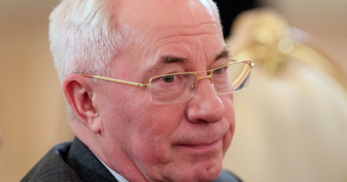 Азаров и цирк-шапито. Зачем Кремль собирает своих "шестерок" в новую конструкцию