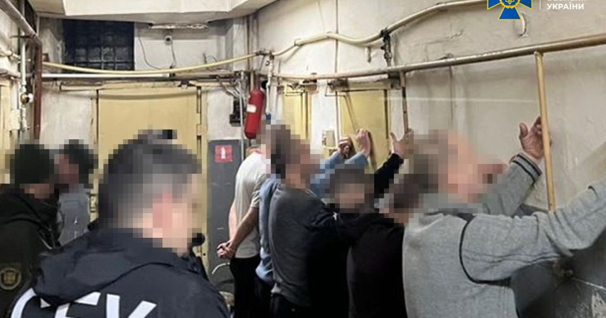 СБУ та Нацполіція знешкодили 5 нарколабораторій, які працювали на торгівців психотропами з Близького Сходу та ЄС