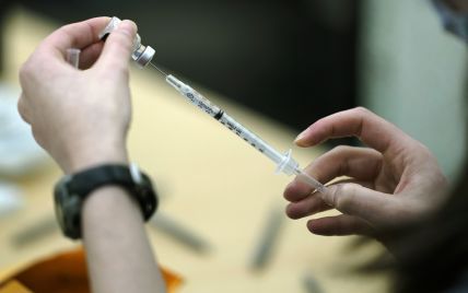 У МОЗ пояснили, чи зможуть українці, які не записалися до листа очікування на вакцинацію від коронавірусу, отримати щеплення