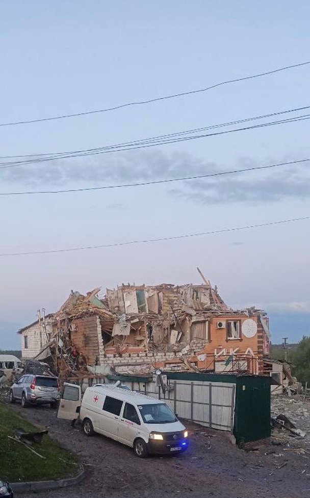 В Рыльске на Курщине уничтожили место дислокации окупантов (видео)