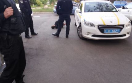 Полиция сообщила подробности ножевой атаки в медучреждении в Киеве