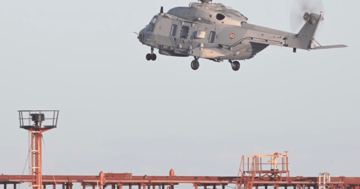 Макрон сообщил о задержании нефтяного танкера