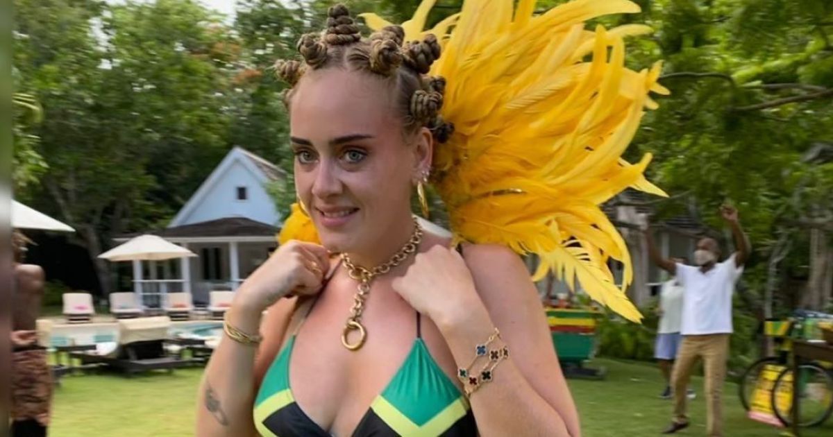 Неймовірно схудла Адель вперше показала фігуру в бікіні