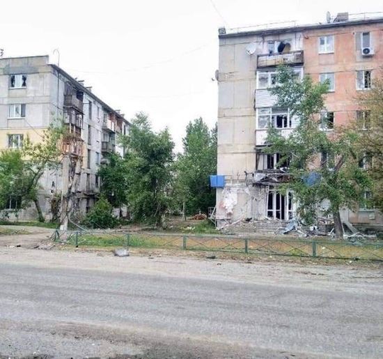 Окупанти здійснили 15 артилерійських атак по Сєвєродонецьку, села Попаснянської громади атакували літаки