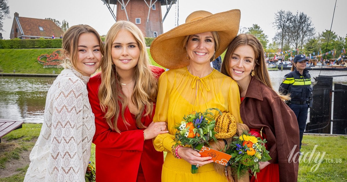 Королева Максима з дочками Аріаною, Амалією та Алексією