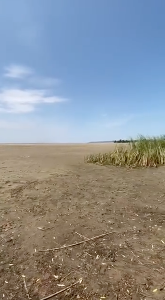 Каховське водосховище перетворюється на пустелю: відео і супутникові ...