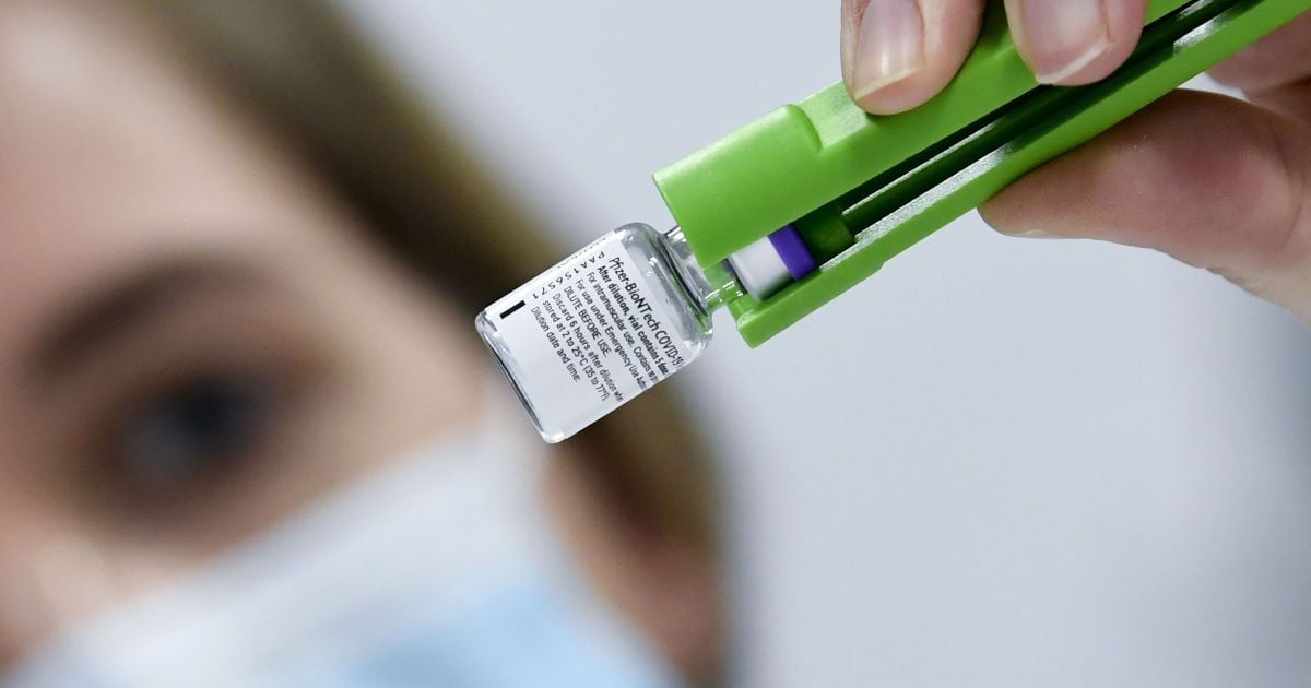 В Росії заборонили використовувати визнану майже у всьому світі вакцину Pfizer