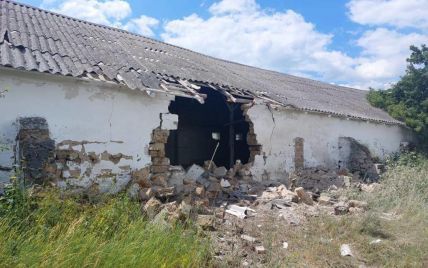 Обстрел агропредприятия в Черниговской области: в ГНСУ сообщили подробности (фото)