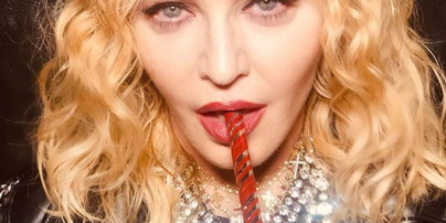 Попа, как у Ким: поклонники Мадонны подозревают ее в увеличении ягодиц