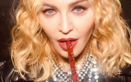 Попа, как у Ким: поклонники Мадонны подозревают ее в увеличении ягодиц