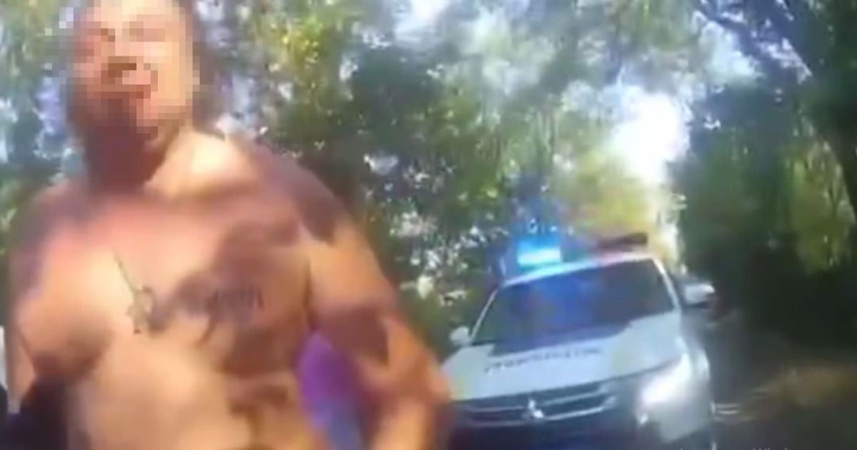 Пытался сбежать и применить автомат: на Днепропетровщине задержали пьяного в стельку полковника СБУ (видео)