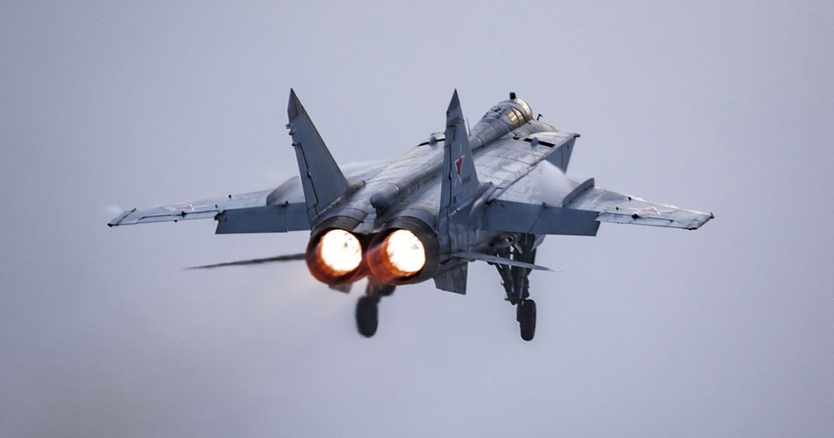 Задіяні усі аеродроми та полігони: у Білорусі стартували спільні військові навчання із російською авіацією