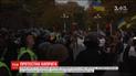"Петро, виходь!": надвечір активісти влаштували галас під Адміністрацією Президента