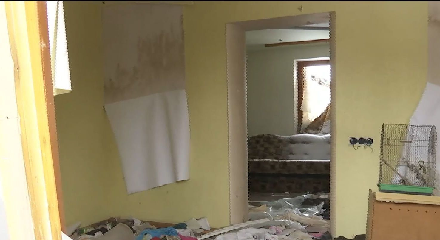 Владельцы обгоревших домов в Песках не могут получить помощь за разрушенное жилье