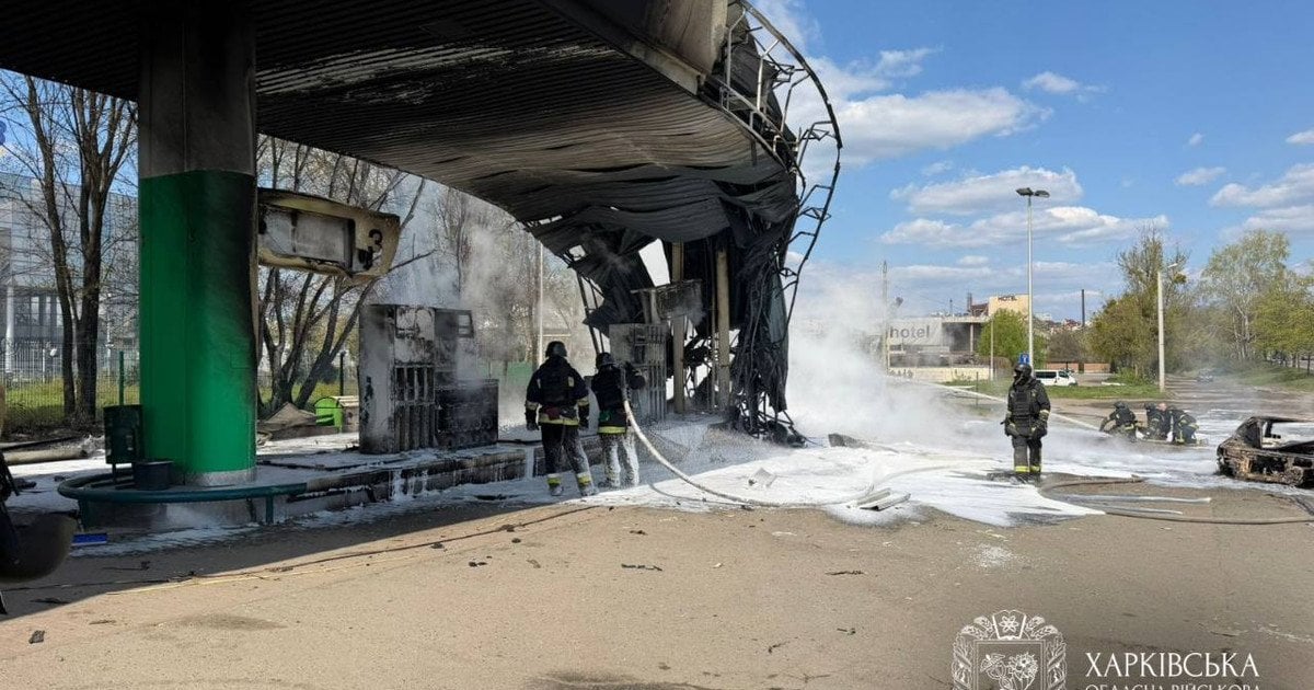 Росіяни обстрілюють АЗС у Харкові