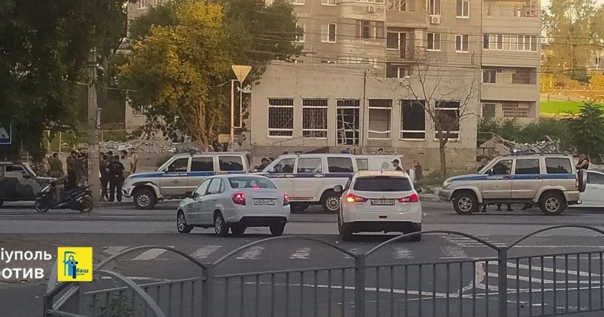 Окупанти в Маріуполі