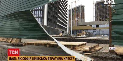 Новини Києва: сильний вітер ламав дерева і рвав електродроти