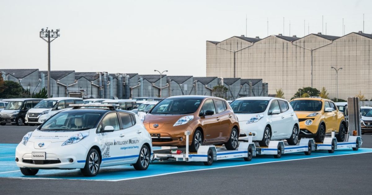 Nissan на заводе в Японии внедряет беспилотную систему транспортировки авто