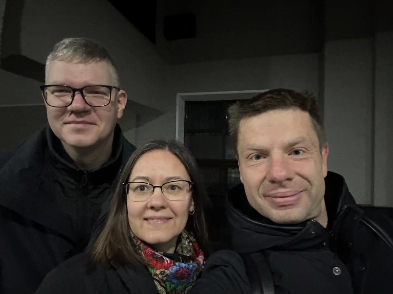 Нардеп Олексій Гончаренко, мер Риги Вілніс Кірсіс та його заступниця Лінда Озола / © Telegram/Олексій Гончаренко