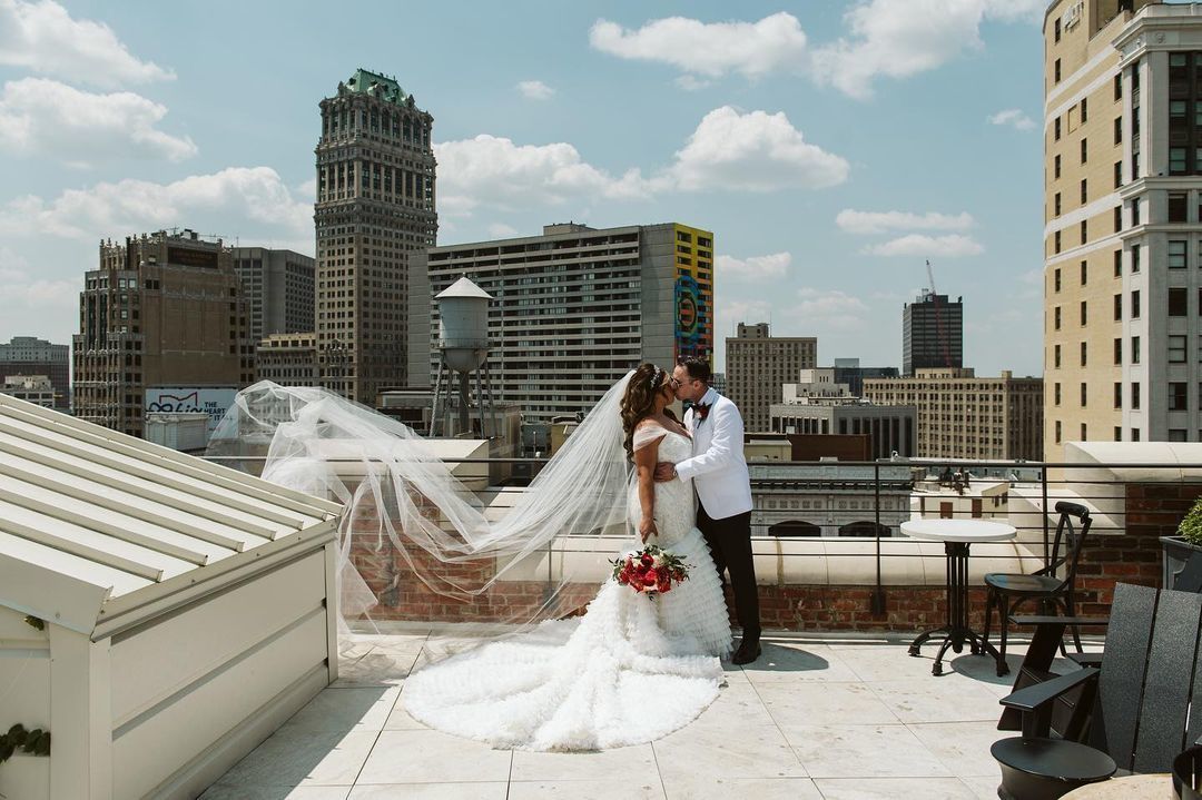 Приемная дочь Эминема вышла замуж / © instagram.com/alainamariescott