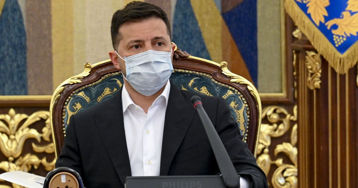 Зеленский сообщил, на какой размер иностранных заимствований надеется Украина