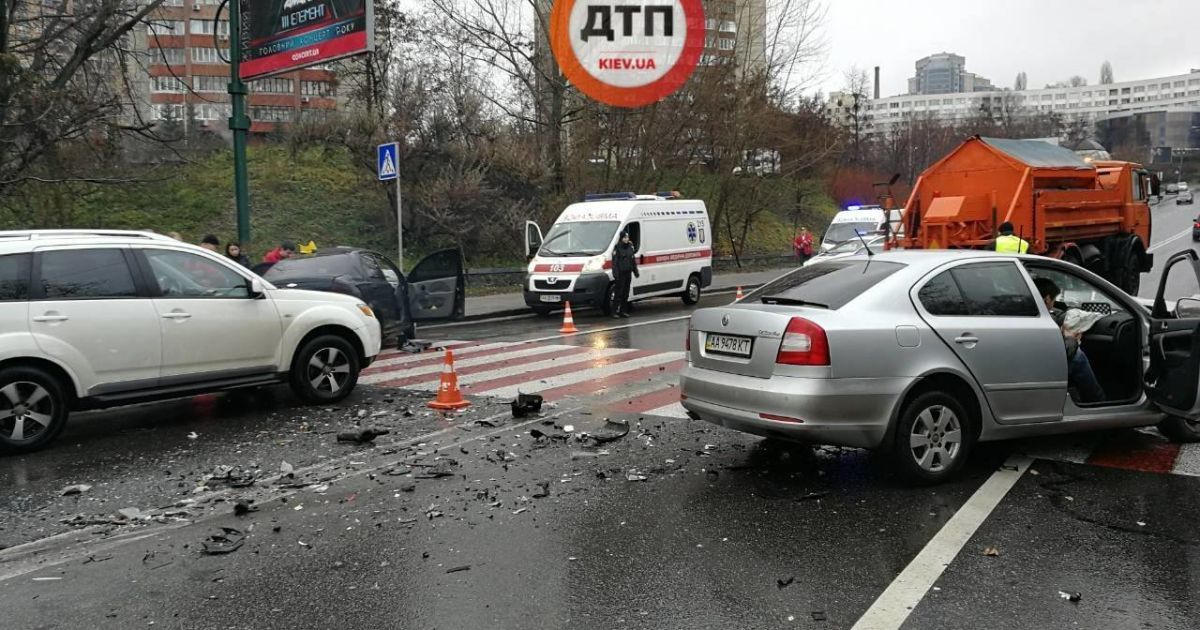 дтп печерськ_4 / © facebook.com/dtp.kiev.ua